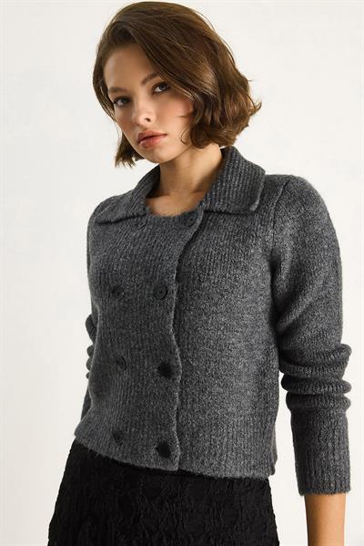 Polo Yaka Düğmeli Yumuşak Hırka 255252  60284080 - Antrasit