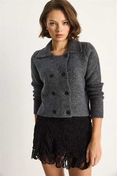 Polo Yaka Düğmeli Yumuşak Hırka 255252  60284080 - Antrasit