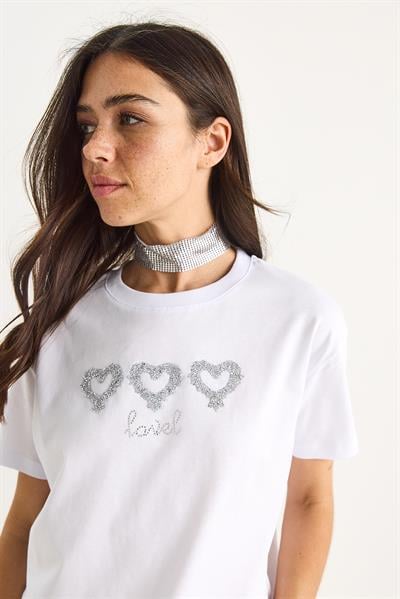 Kadın Taşlı Kalp Aksesuarlı Normal Kalıp Pamuklu T-Shirt 60602069 - Beyaz