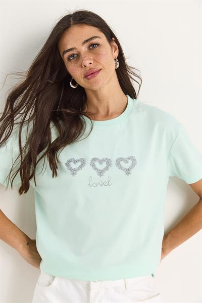 Kadın Taşlı Kalp Aksesuarlı Normal Kalıp Pamuklu T-Shirt 60602069 - Su Yeşili