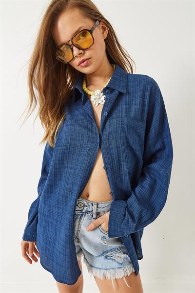 Kadın Tek Cep Detaylı Oversize Keten Dokulu Basic Gömlek 4756 60283100 - İndigo