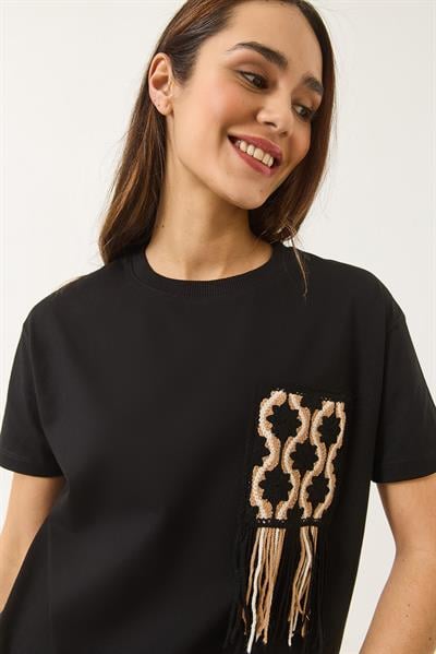 Kadın Tığ İşlemeli Cep Detaylı T-Shirt 60602027 - Siyah