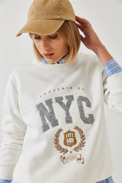 Kadın Üç İplik Şardonlu Nakışlı Sweatshirt 6476 60261023 - Beyaz