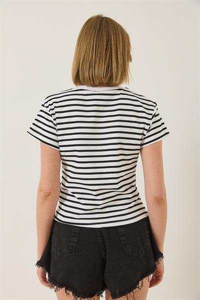 Kadın V Yaka Çizgili Rahat Kalıp Basic T-Shirt 60283205 - Siyah-Beyaz