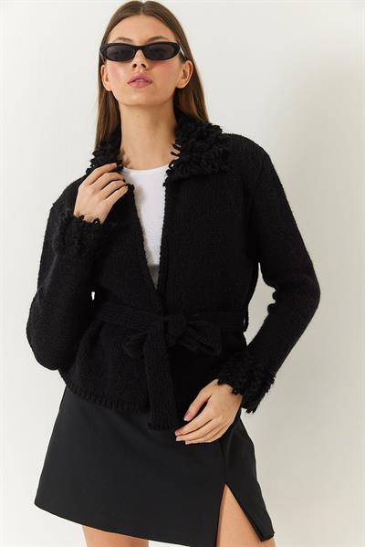 Yaka ve Kol Ucu Püsküllü Triko Hırka 20246335 - Siyah