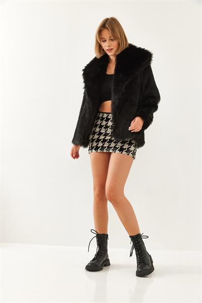 Kadın Yakalı Astarlı Premium Kürk MBMS037 60501037 - Siyah