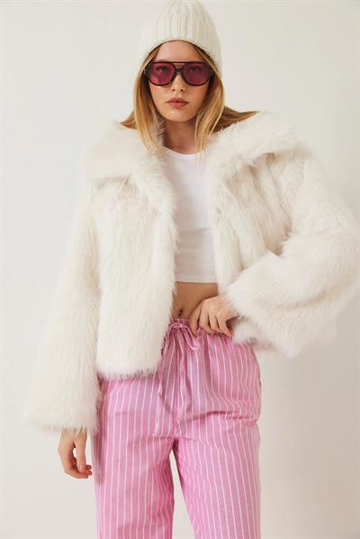 Yakalı Suni Kürklü Astarlı Mont 38120 60251969 - Beyaz