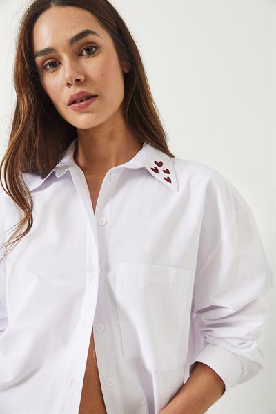 Kadın Yakası Kalp Nakışlı Düşük Omuz Oversize Poplin Gömlek 60420 60271082 - Beyaz