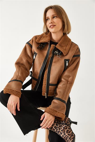 Kadın Yakası Kemerli Kürklü Lamine Mont 3027 60251967 - Camel