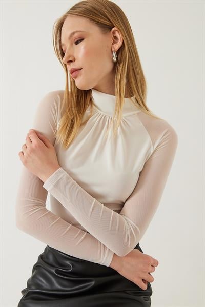 Kadın Yarım Balıkçı Yaka Tül Detaylı Sandy Kumaş Bluz 7187 60261335 - Beyaz