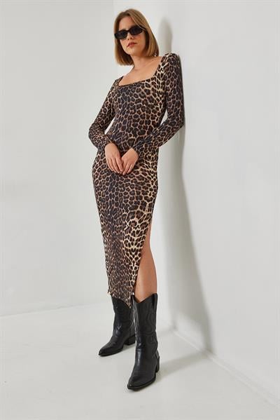 Kadın Yırtmaçlı Leopar Desenli Uzun Elbise 250-1 60261049 - Siyah-Camel