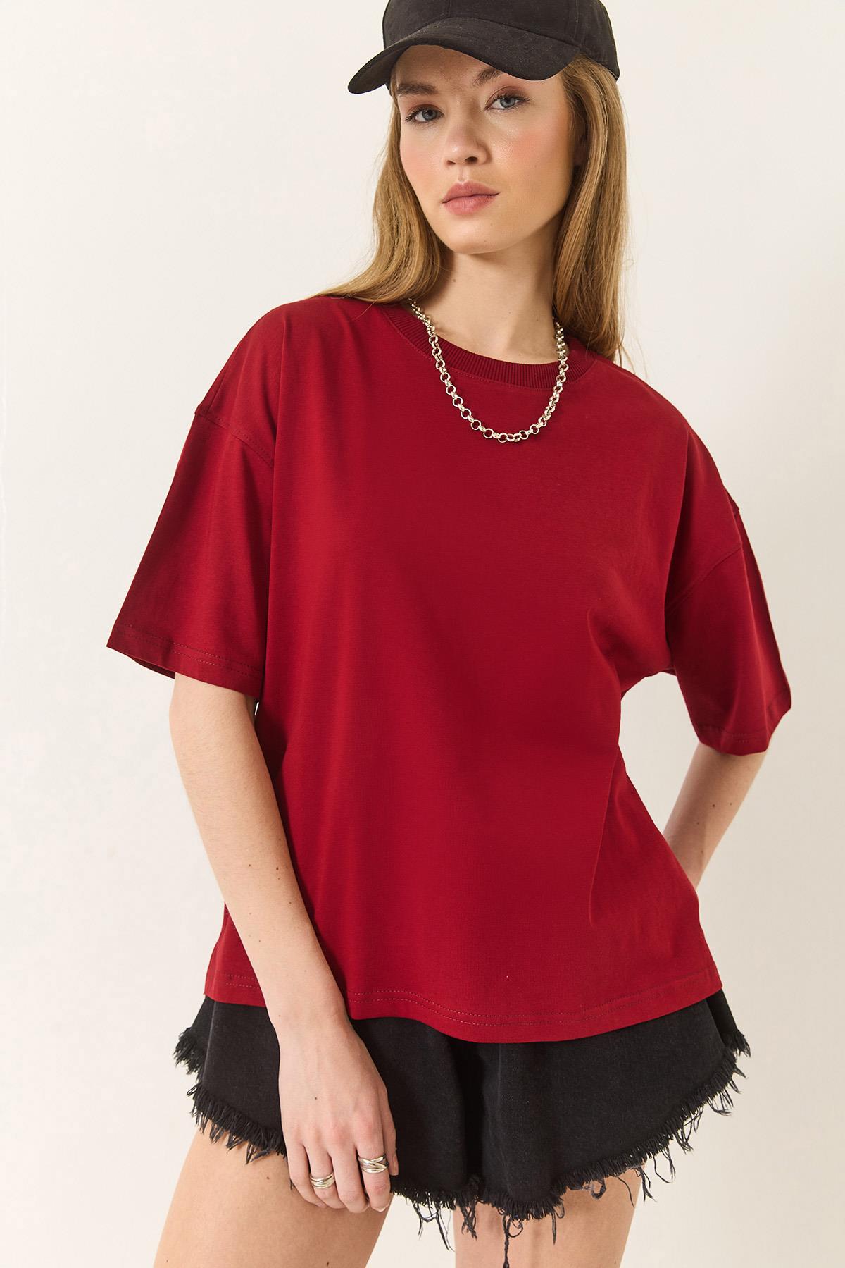 Kadın %100 Organik Pamuk Relaxed Fit Yırtmaçlı Yuvarlak Yakalı T-Shirt 60602047 - Bordo · 6