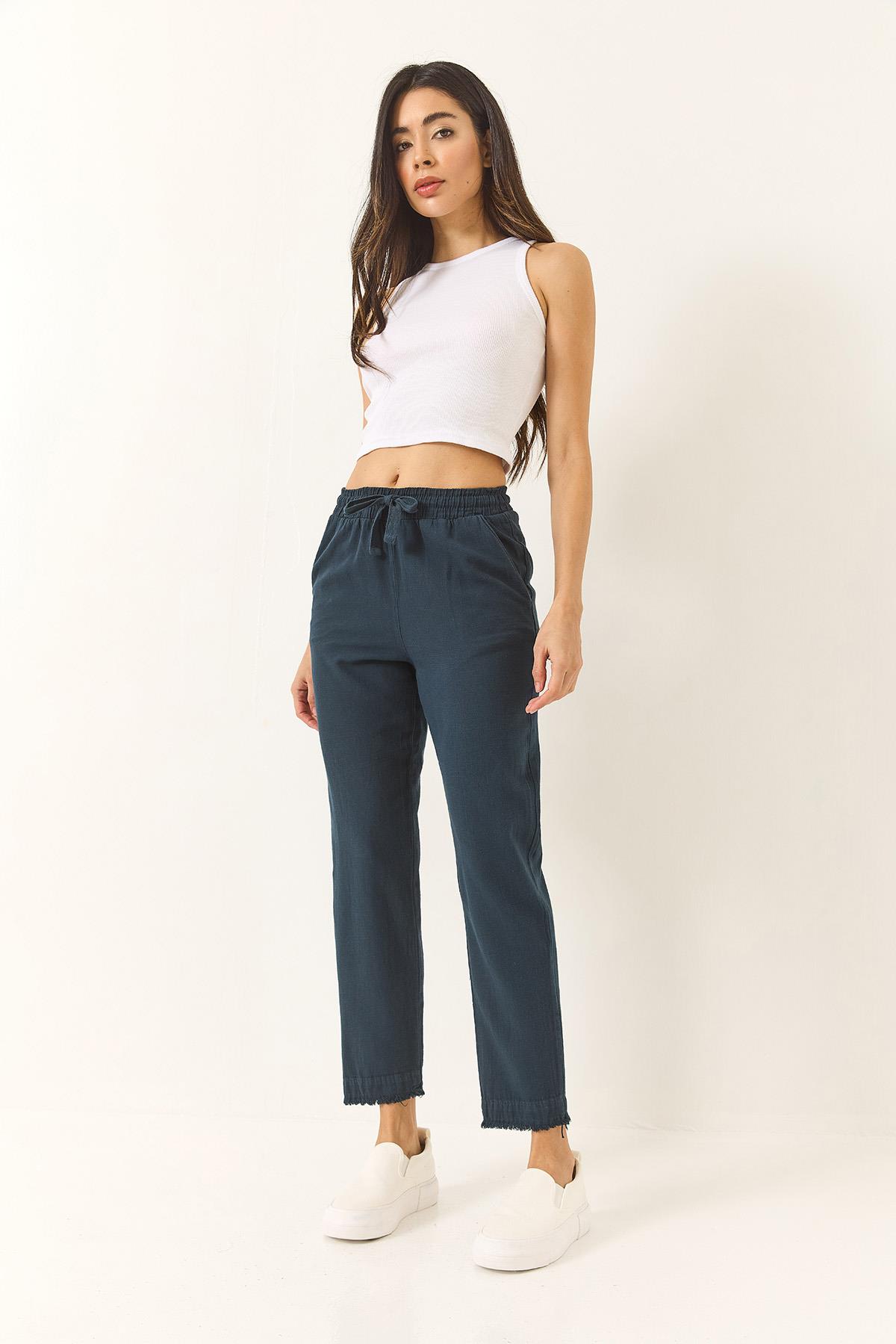Kadın Beli Bağlamalı Paça Detaylı Cepli Keten Havuç Pantolon YP5134 60283180 - Lacivert · 3