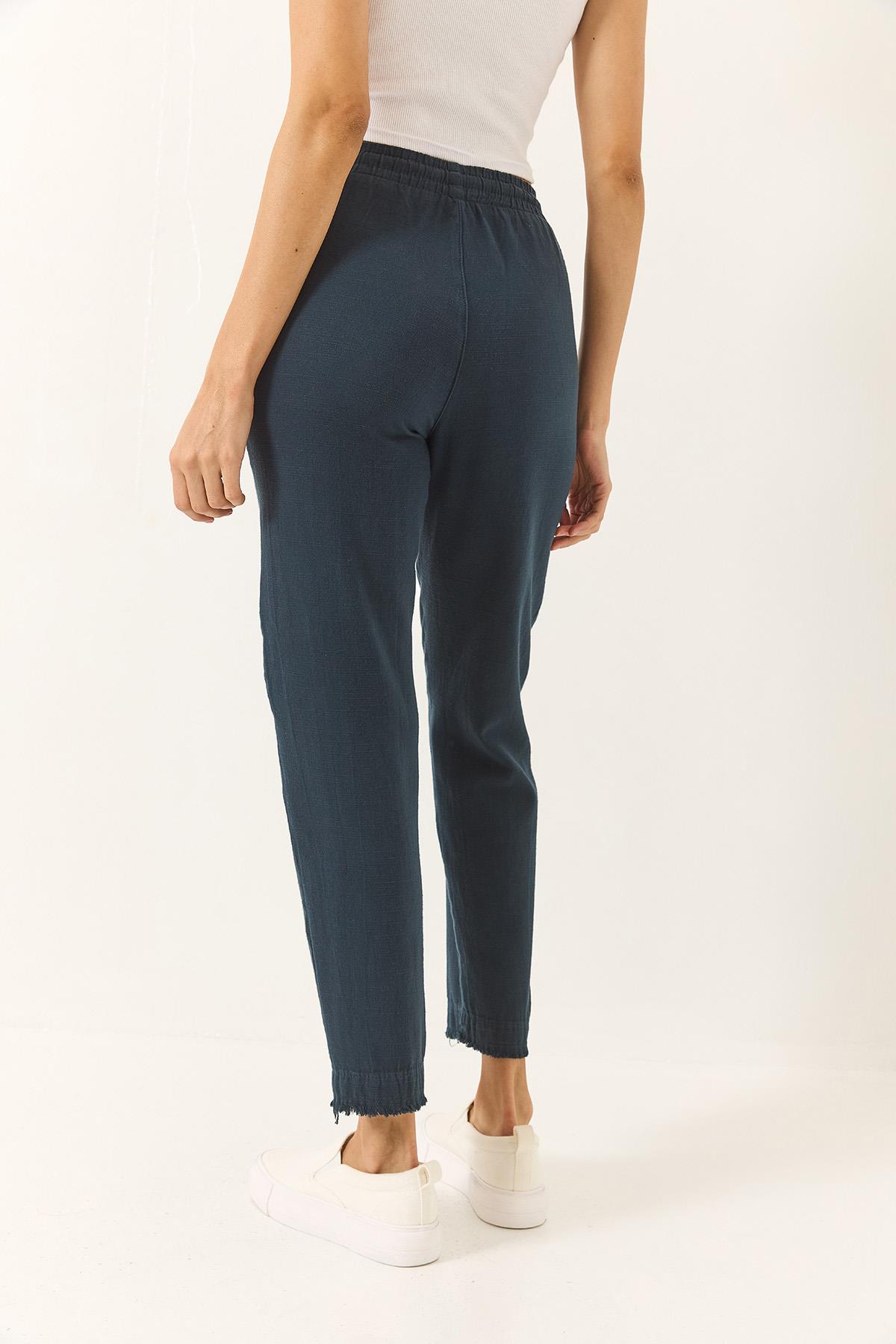 Kadın Beli Bağlamalı Paça Detaylı Cepli Keten Havuç Pantolon YP5134 60283180 - Lacivert · 8