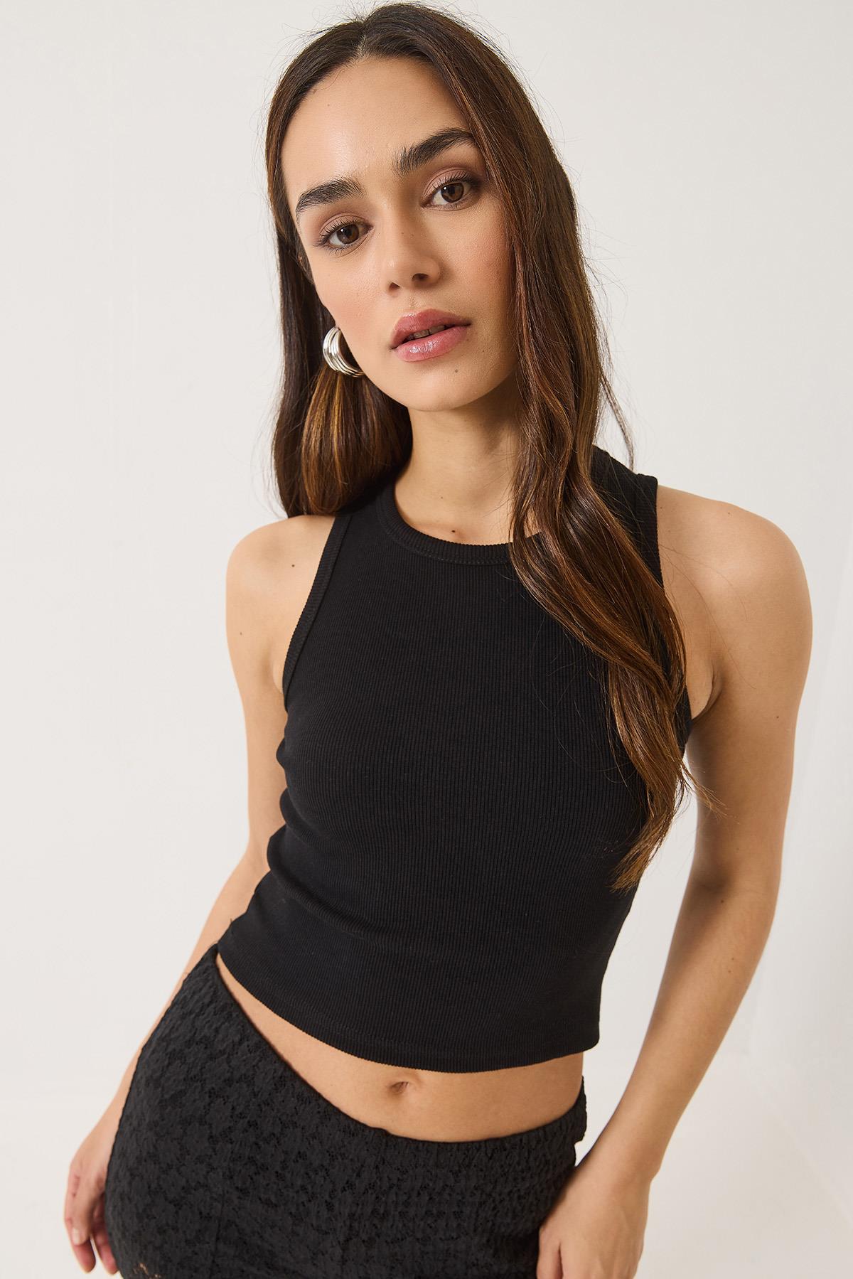 Kadın Fitilli Halter Yaka Kaşkorse Basic Crop Top Atlet 60602045 - Siyah · 3