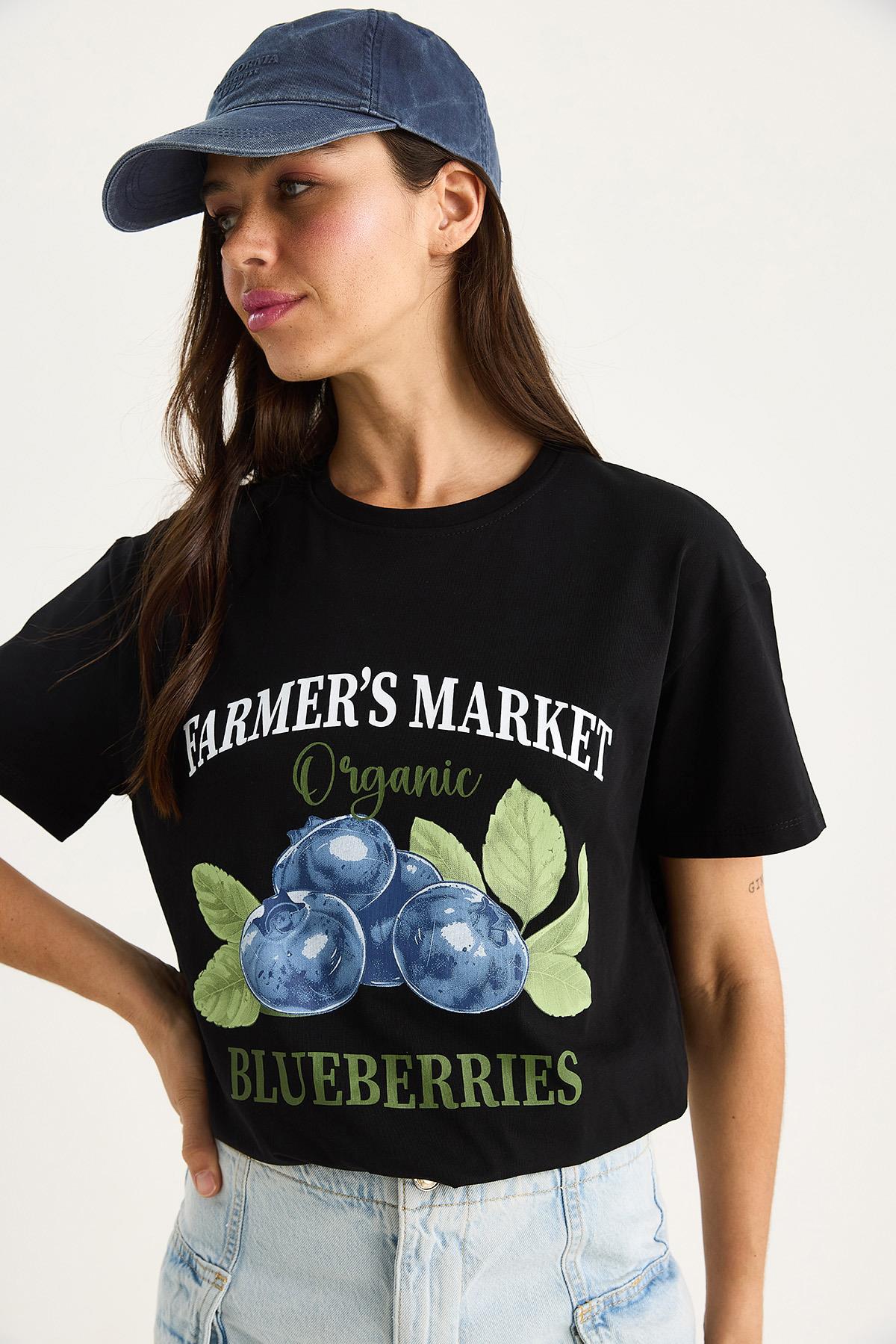 Kadın Blueberries Baskılı Bisiklet Yaka %100 Pamuklu T-Shirt 6702 60283451 - Siyah · 4