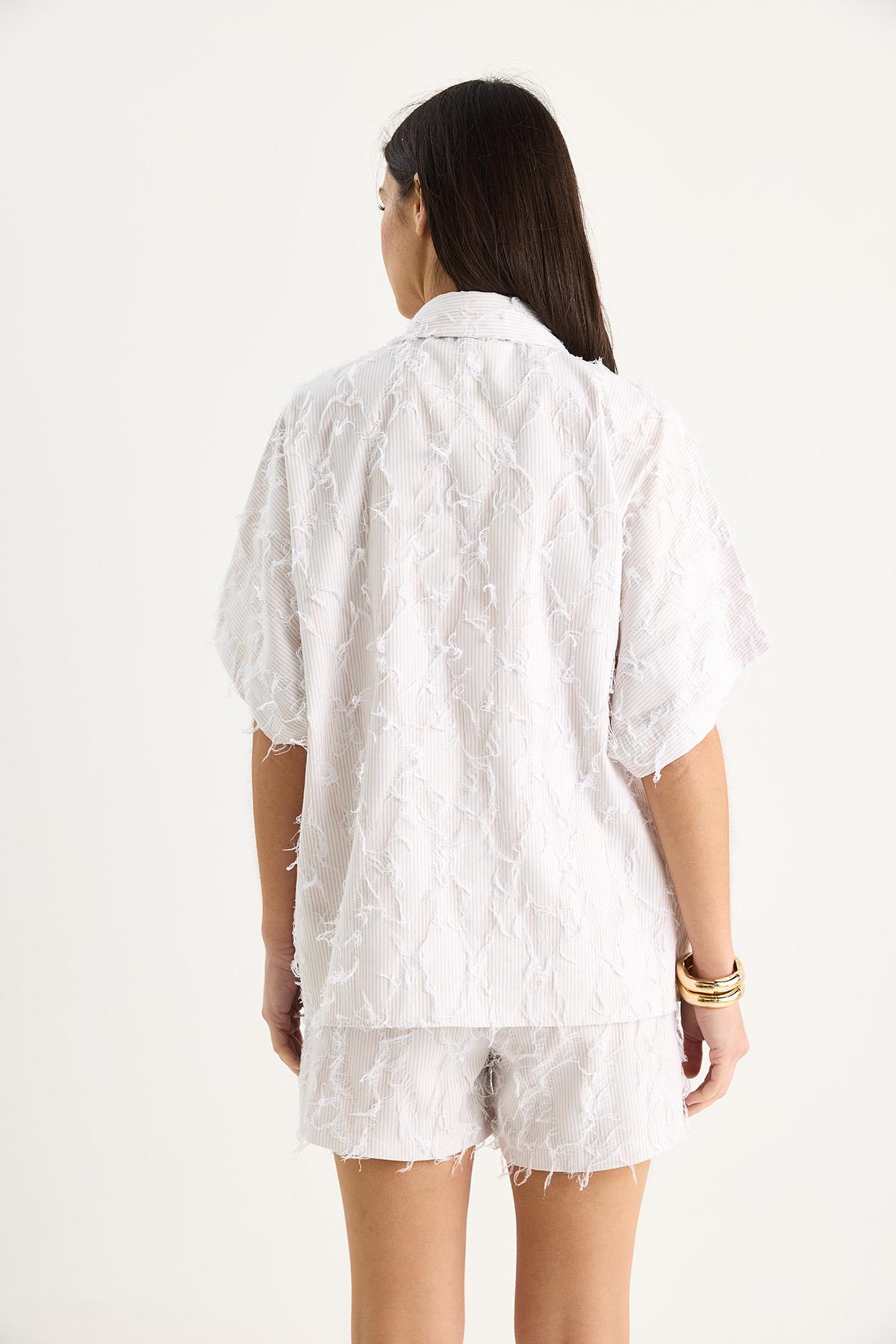Kadın Çizgili Oversize Saçaklı Gömlek Cep Detaylı Beli Lastikli Şort Takım DT251021 60283390 - Bej-Beyaz · 7