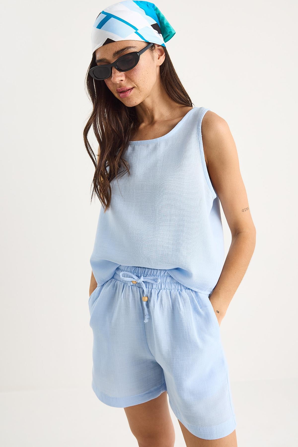Kadın Kalın Askılı Bluz Beli Lastikli Cep Dataylı Şort Müslin Takım 3310 60283414 - Bebe Mavisi · 5