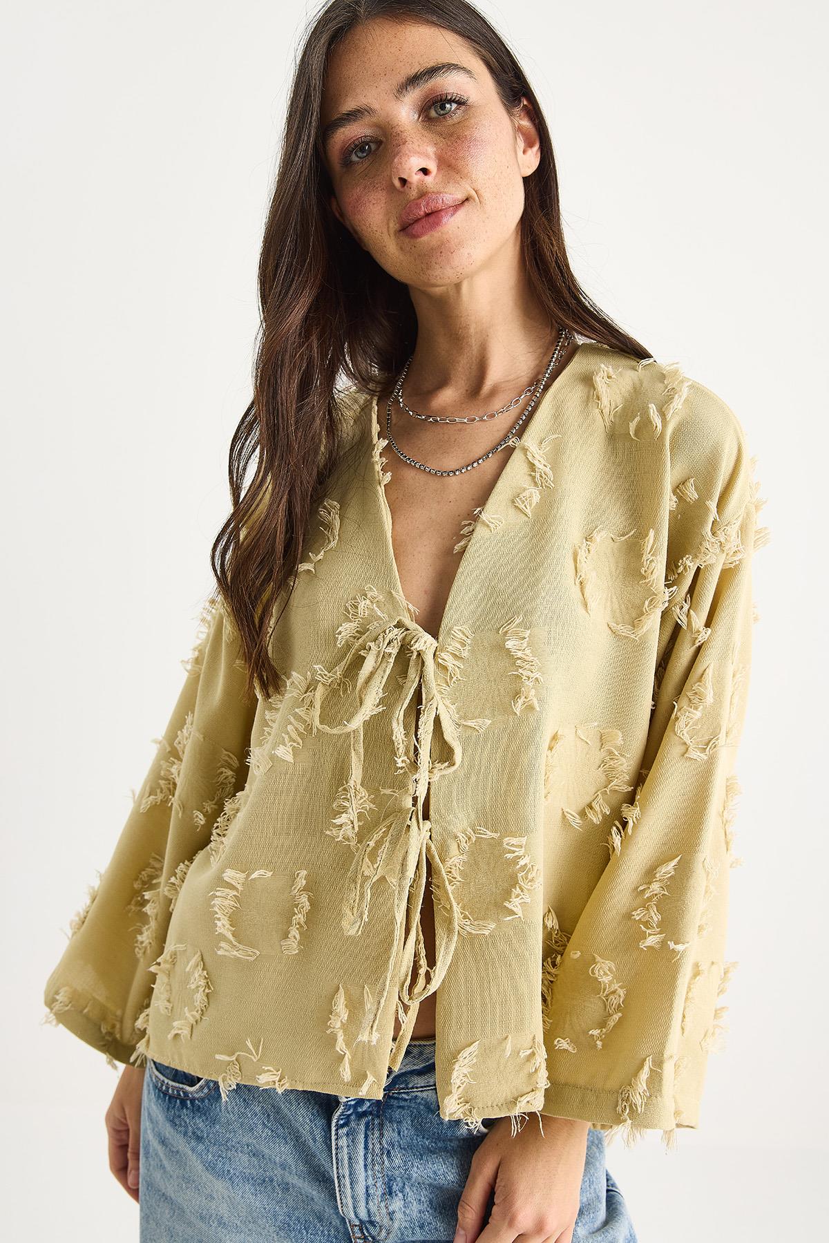Kadın Önü Bağlamalı Kendinden Nakışlı Püsküllü Salaş Kimono 7012-2 60283410 - Çağla Yeşili · 3