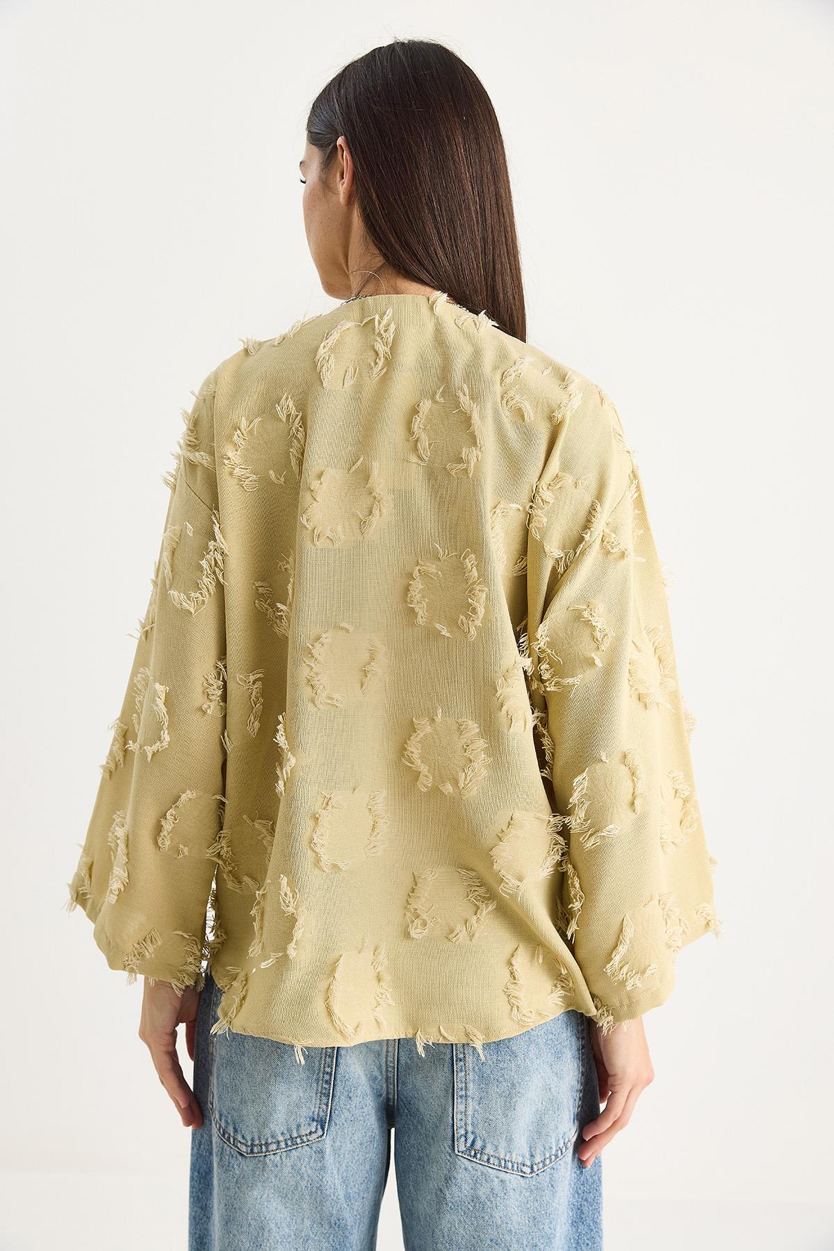 Kadın Önü Bağlamalı Kendinden Nakışlı Püsküllü Salaş Kimono 7012-2 60283410 - Çağla Yeşili · 6