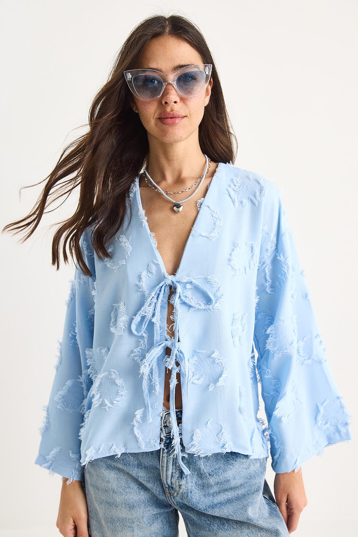 Kadın Önü Bağlamalı Kendinden Nakışlı Püsküllü Salaş Kimono 7012-2 60283410 - Bebe Mavisi · 2
