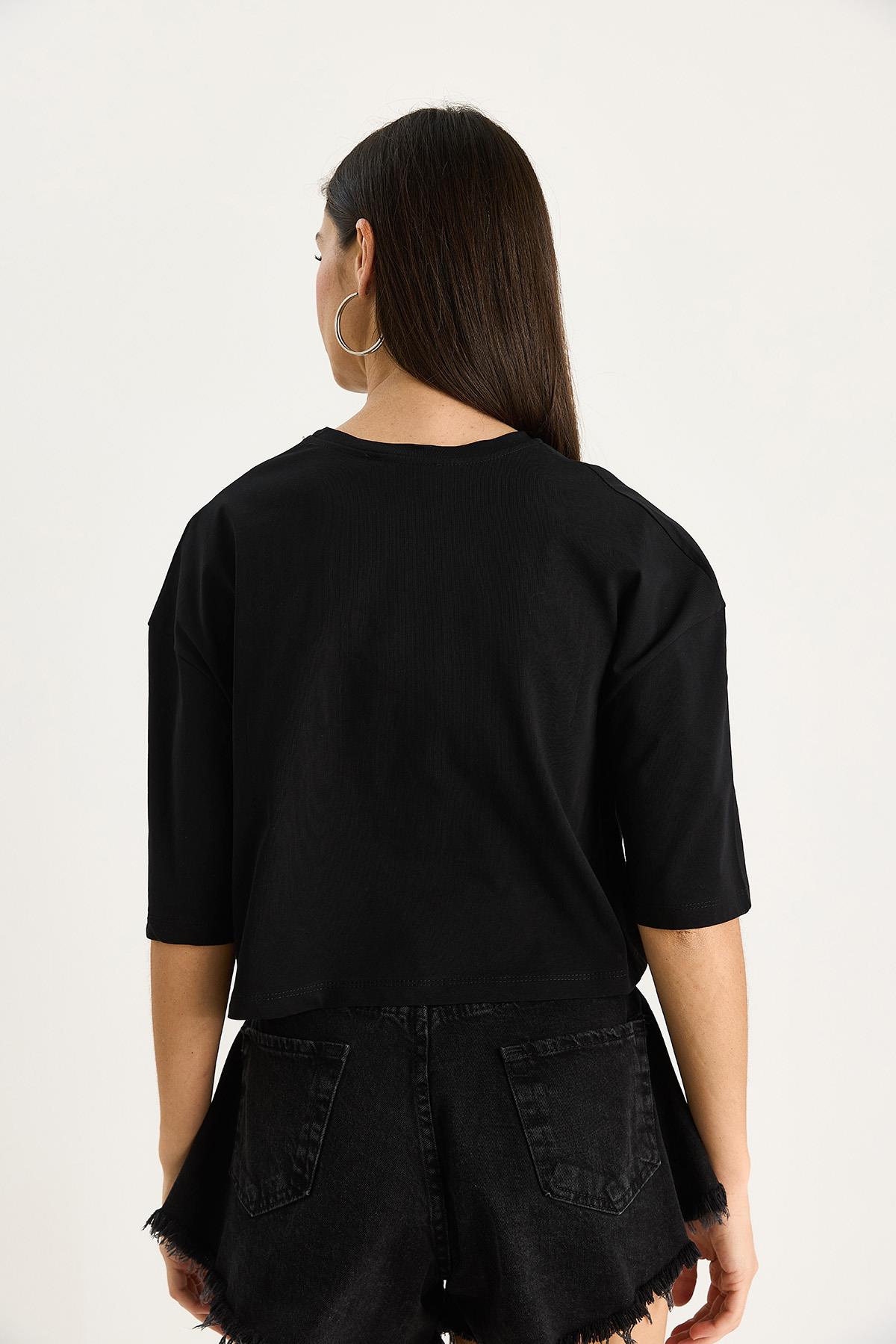 Kadın Yıldız Nakışlı Bisiklet Yaka %100 Pamuklu Crop T-Shirt 6703 60283449 - Siyah · 7