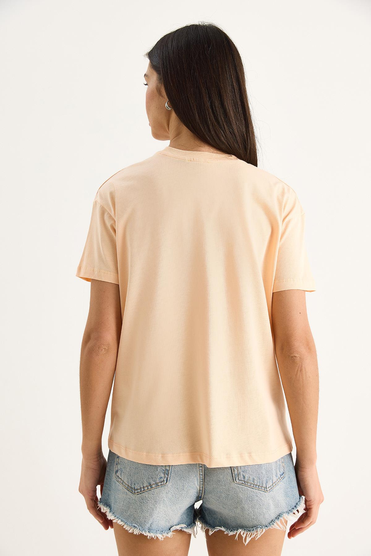 Kadın Kelebek Aksesuarlı Taş İşlemeli Kısa Kollu T-Shirt 60602036 - Yavru Ağzı · 6