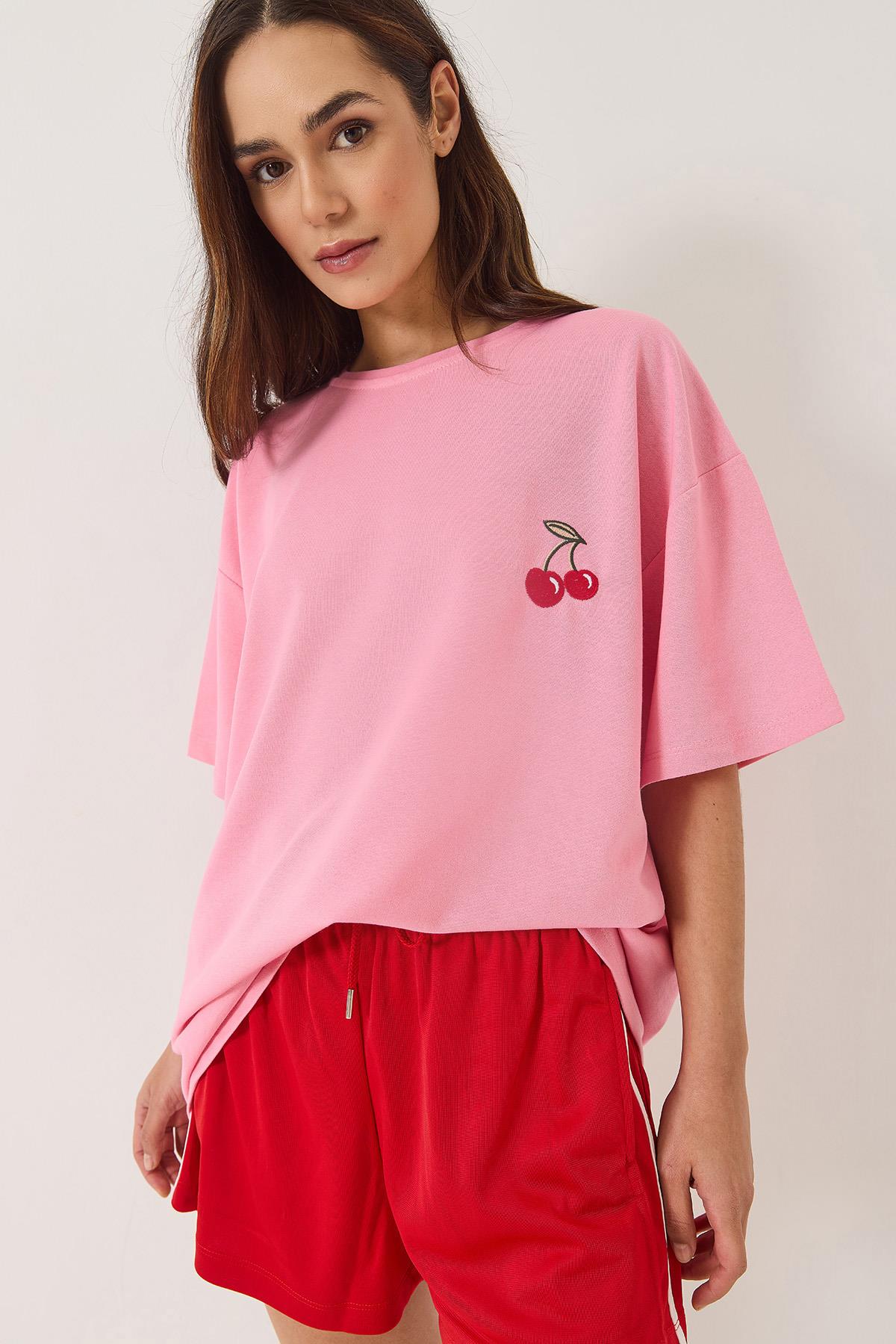 Kadın Kiraz Nakış İşlemeli Bisiklet Yaka Kısa Kollu Oversize T-Shirt 4011 60283152 - Pembe · 6
