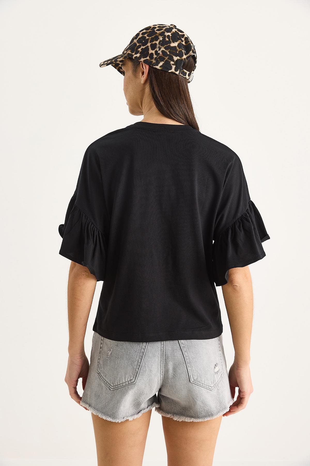 Kadın Kolları Fırfırlı Bisiklet Yaka Pamuklu T-Shirt 60602074 - Siyah · 6