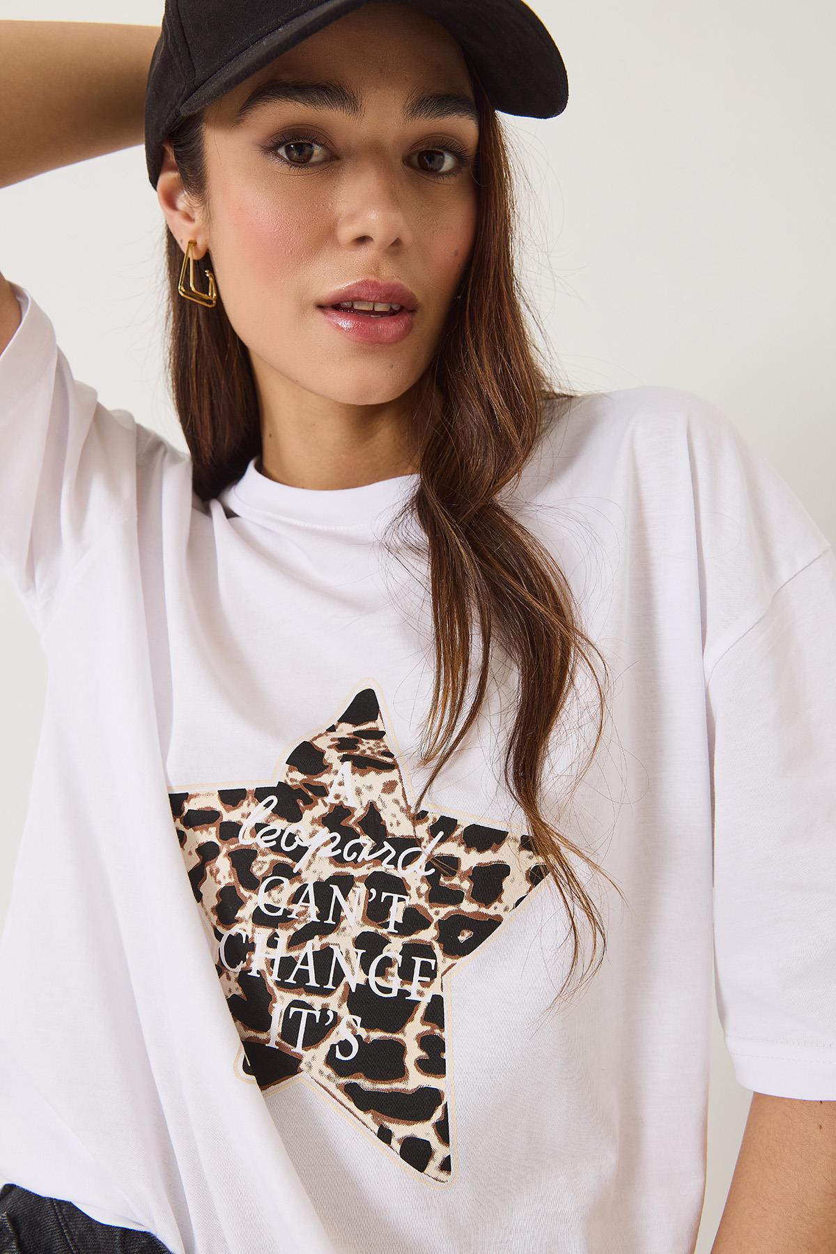 Kadın Leoparlı Yıldız Baskılı Bisiklet Yaka Kısa Kollu Oversize T-Shırt 0268 60283156 - Beyaz · 5