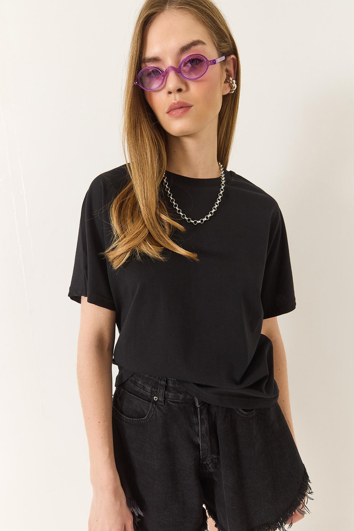 Kadın Organik Pamuklu Regular Kalıp Bisiklet Yaka Basic Kısa Kollu T-Shirt 60602048 - Siyah · 5
