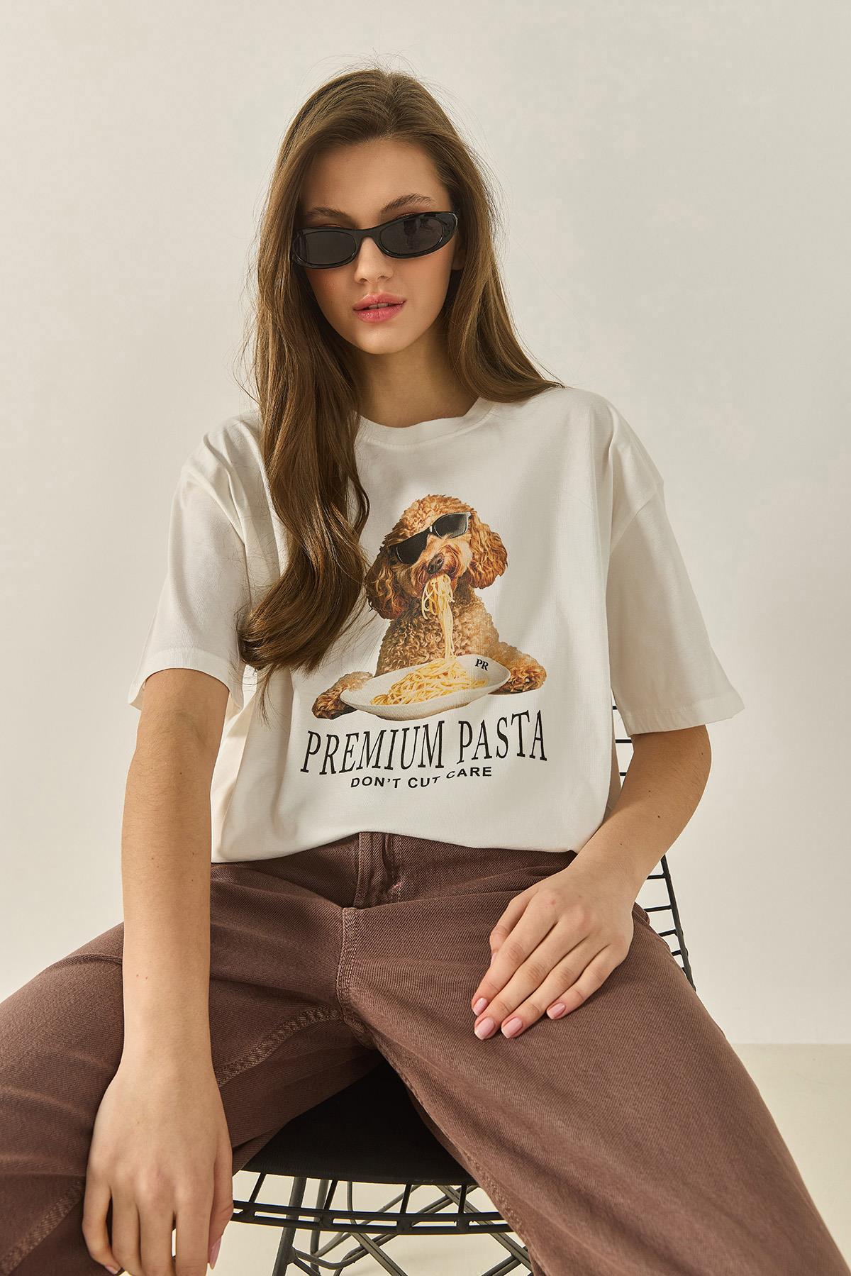 Kadın Premium Baskılı Bisiklet Yaka Oversize Pamuklu T-Shirt ÖT251033 60283295 - Ekru · 2