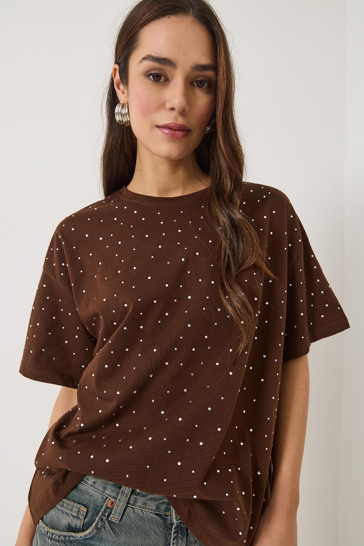 Kadın Pul Detaylı Bisiklet Yaka Kısa Kollu T-Shirt 3028 60283149 - Kahverengi · 3