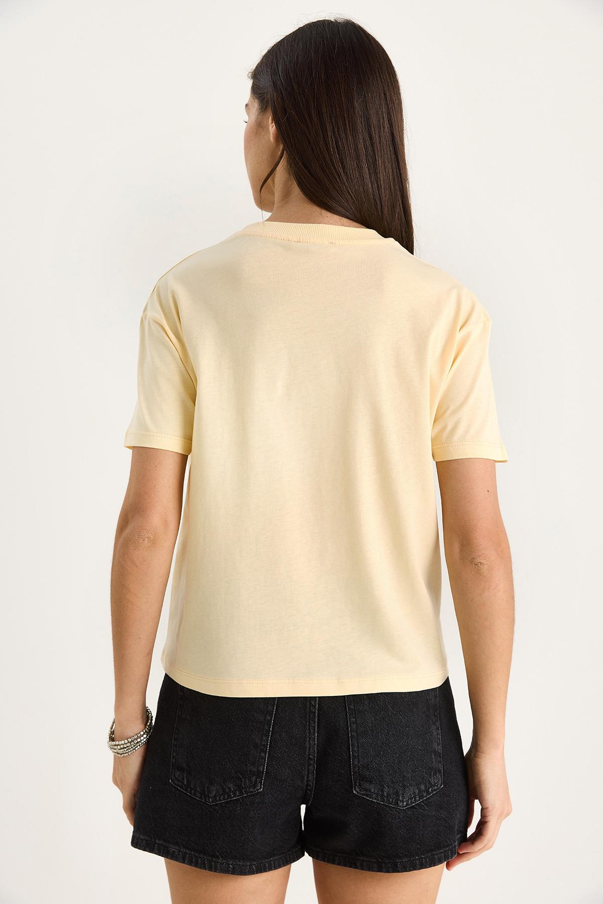 Kadın Saten Kurdela Aksesuarlı Taş Detaylı T-Shirt 60602011 - Tereyağ · 6
