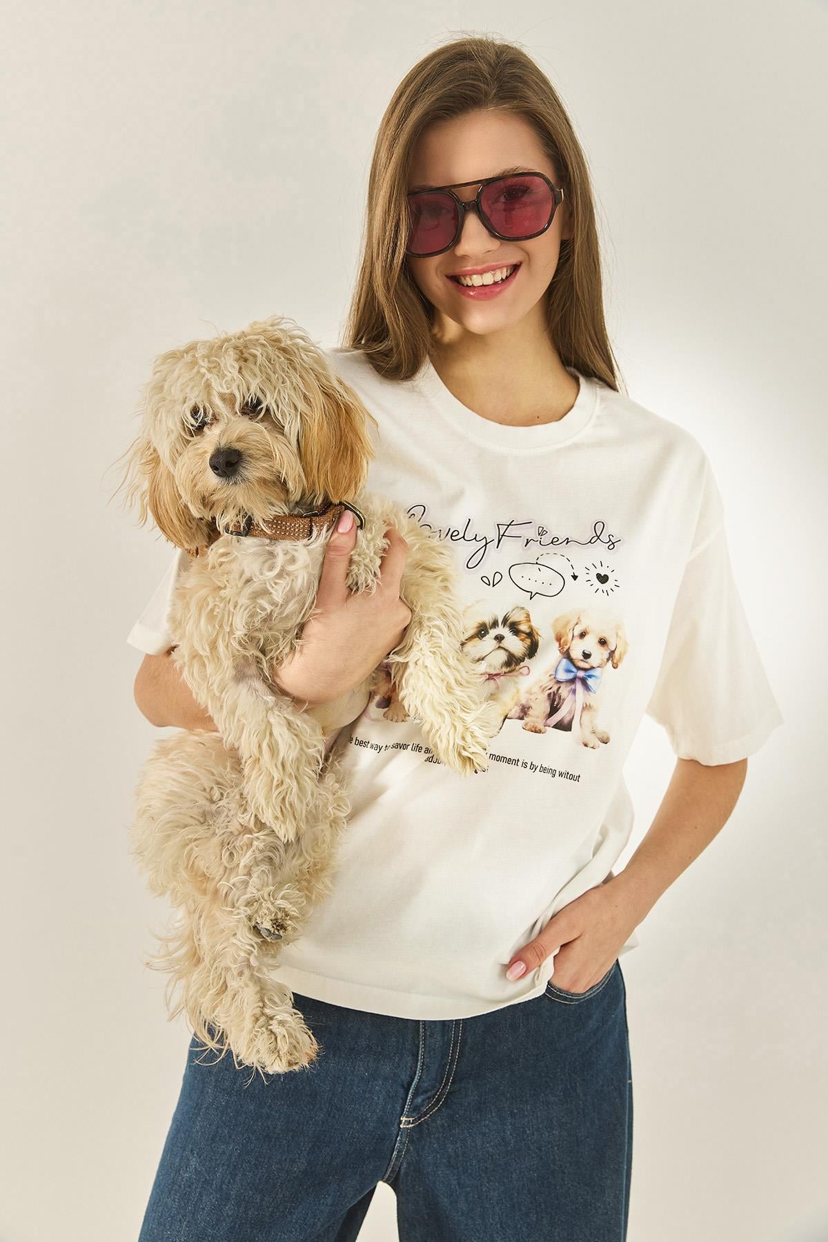 Kadın Yavru Köpek Premium Baskılı Oversize Pamuklu T-Shirt ÖT251076 60283292 - Ekru · 3