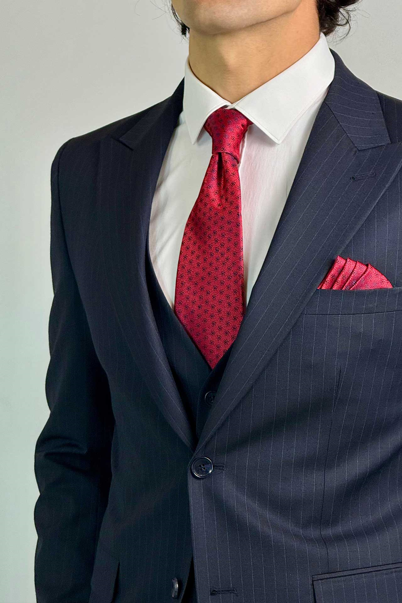 Kırlangıç Yaka Çizgili Slim Fit Yelekli Lacivert Takım Elbise