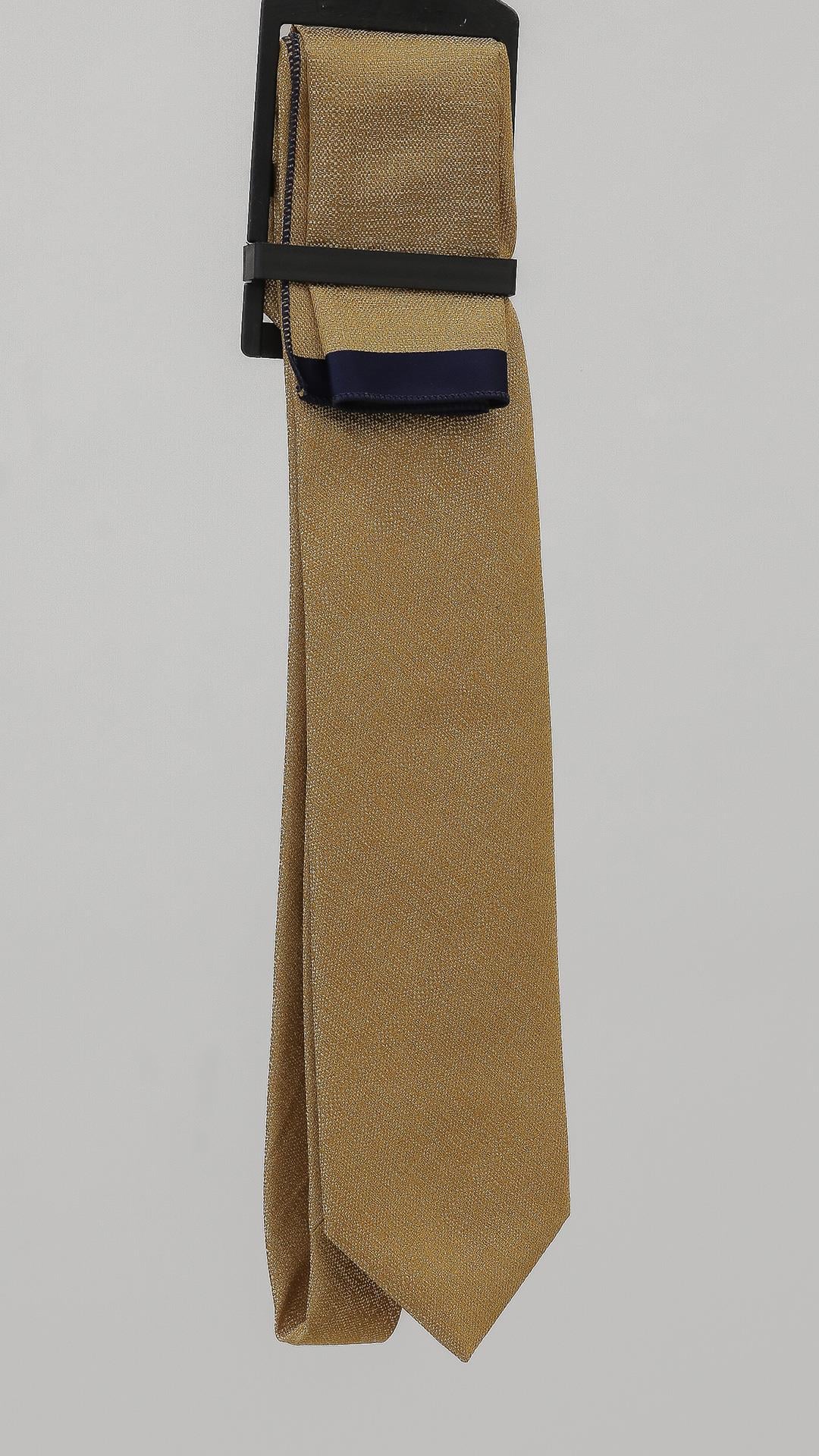 Kravat Gold