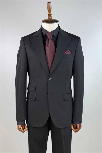 Pileli Pantolonlu Sivri Yaka Klasik Siyah Takım Elbise