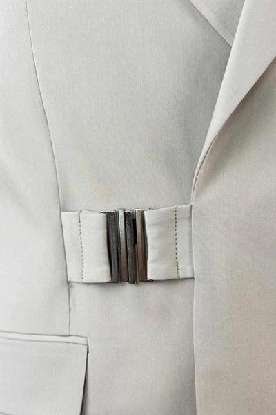 Tokalı Kruvaze Bej Renk Takım Elbise