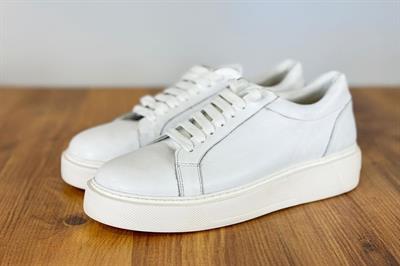 Bağcıklı Beyaz Sneaker Ayakkabı