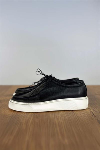 Beyaz Taban Deri Bağcıklı Buldog Siyah Floter Ayakkabı