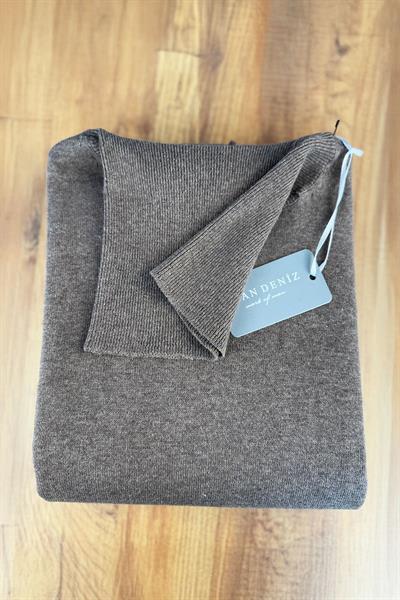 Tam Boğazlı Kazak Kahverengi