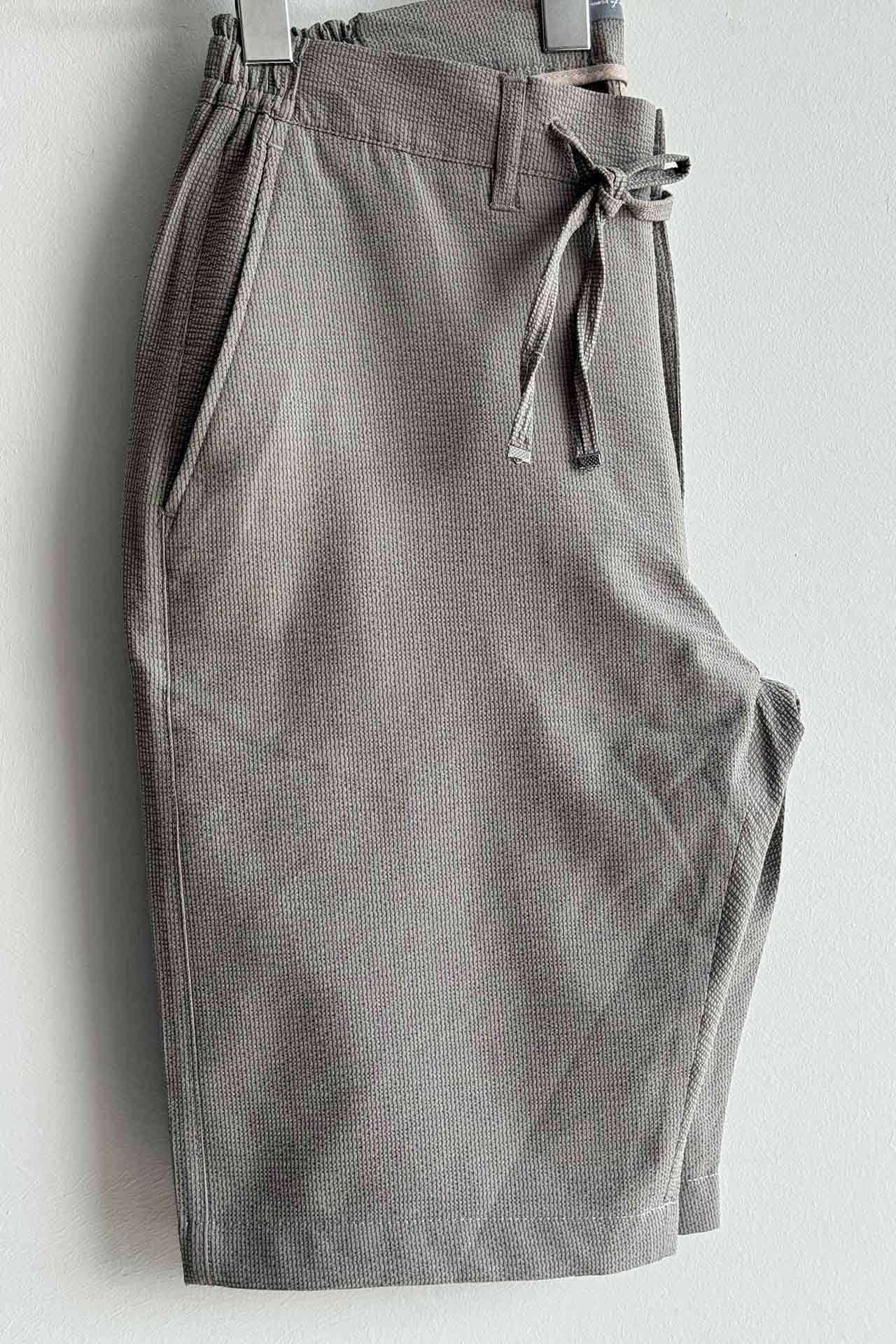 9002 Slim Fit Yandan Cepli Gofre Şort Taş