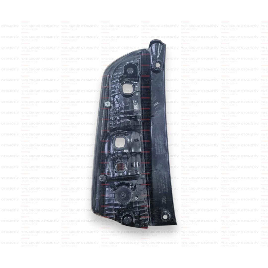 Daihatsu Sirion 04- Arka Stop Sağ Orjinal - 0381550b1010