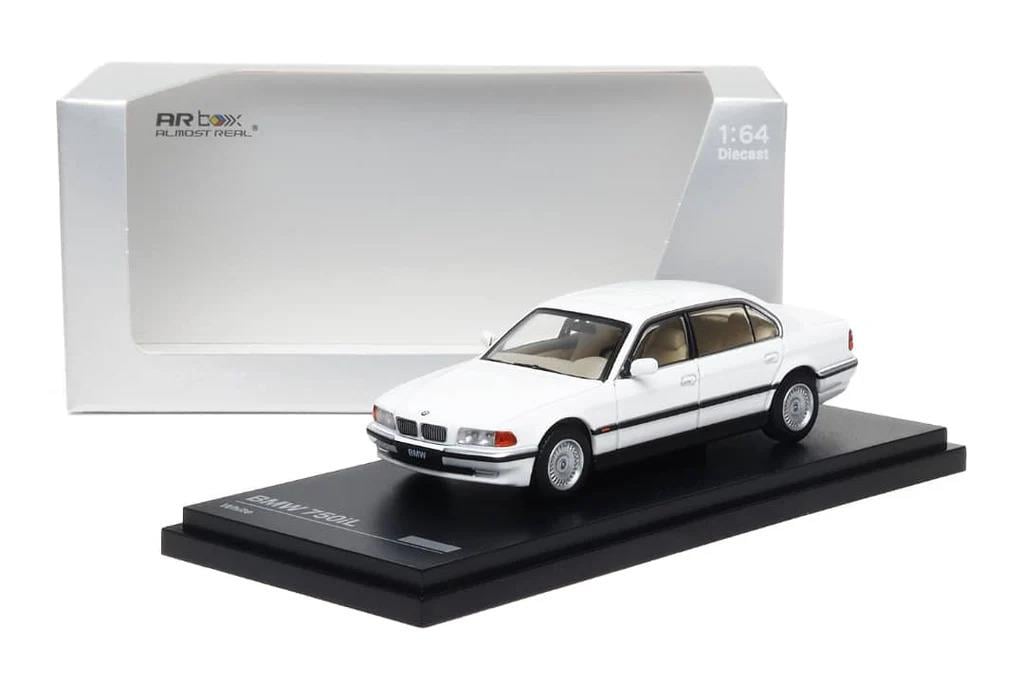 1/64 BMW E38 750iL - Almost Real