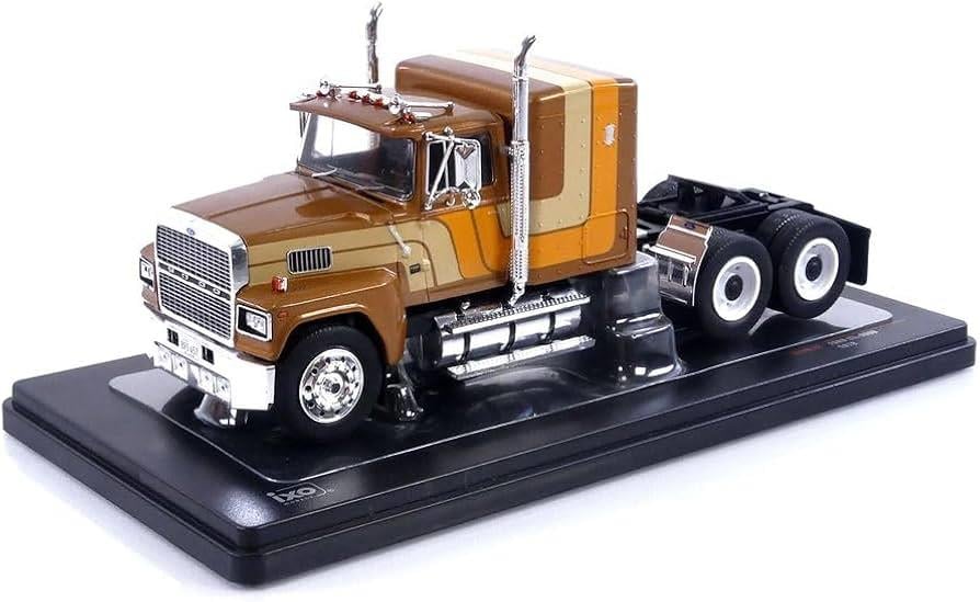 1/64 FORD LTL 9000 1978 Brown-IXO