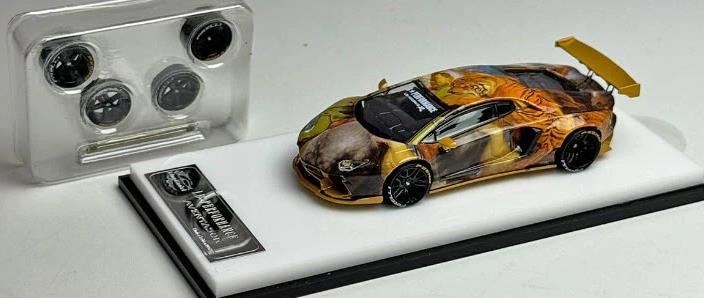 1/64 Lamborghini Aventador Tiger (King Model)