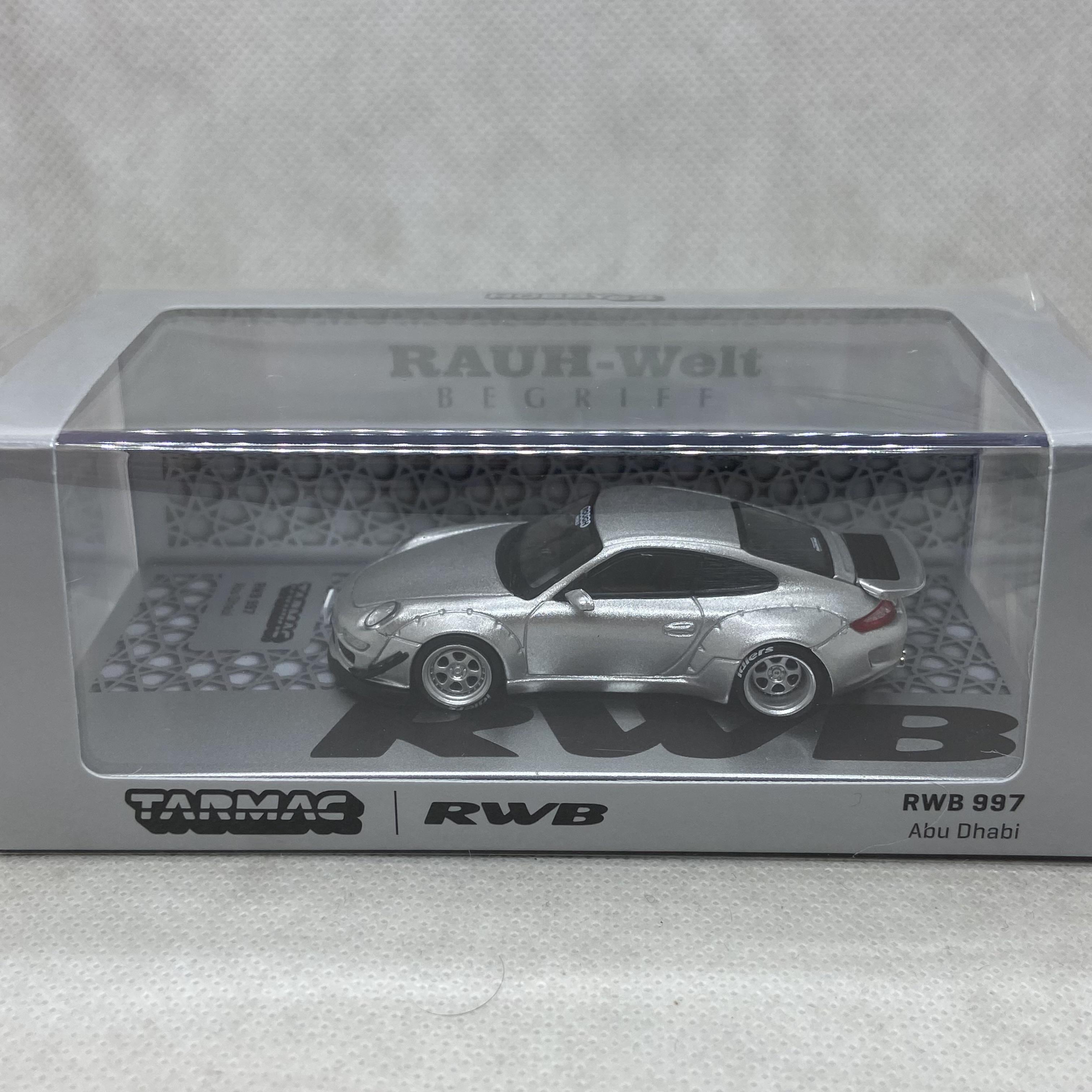 1/64 Porsche RWB 997 Abu Dhabi (TARMAC)