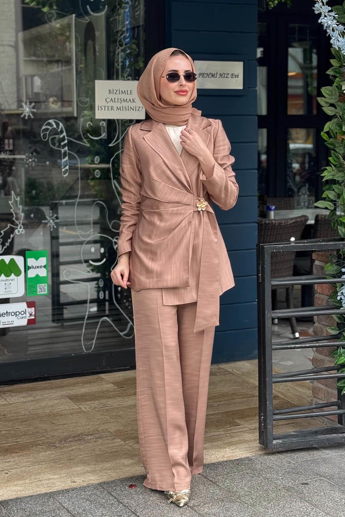JAMİLA SARAH Pantolunlu Takım SS26-9306 Camel