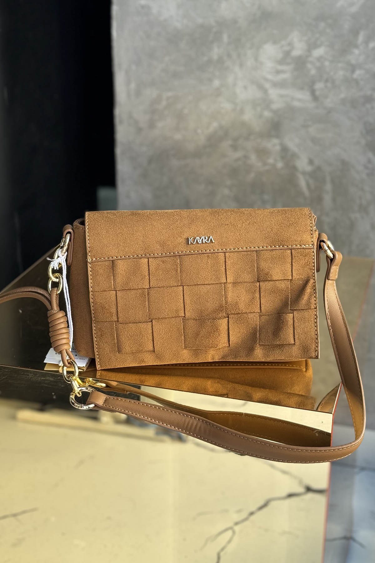 KAYRA Askılı Süet Çanta KA-A26-CNT14 Camel